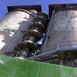 Silos en el puerto de A Coruña