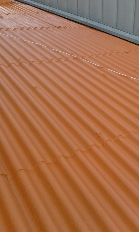 Imagen de cubierta de color rojo restaurada