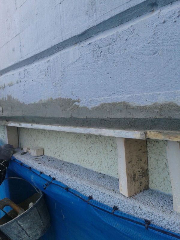 Imagen de cornisa con Sika Monotop 612 aplicada