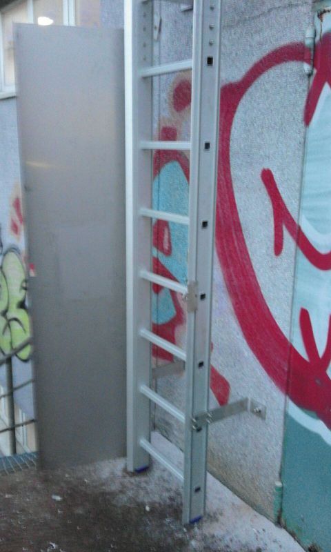 Imagen de puerta anti intrusión